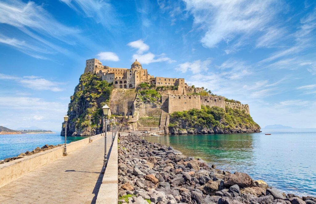 taxi ischia castello aragonese